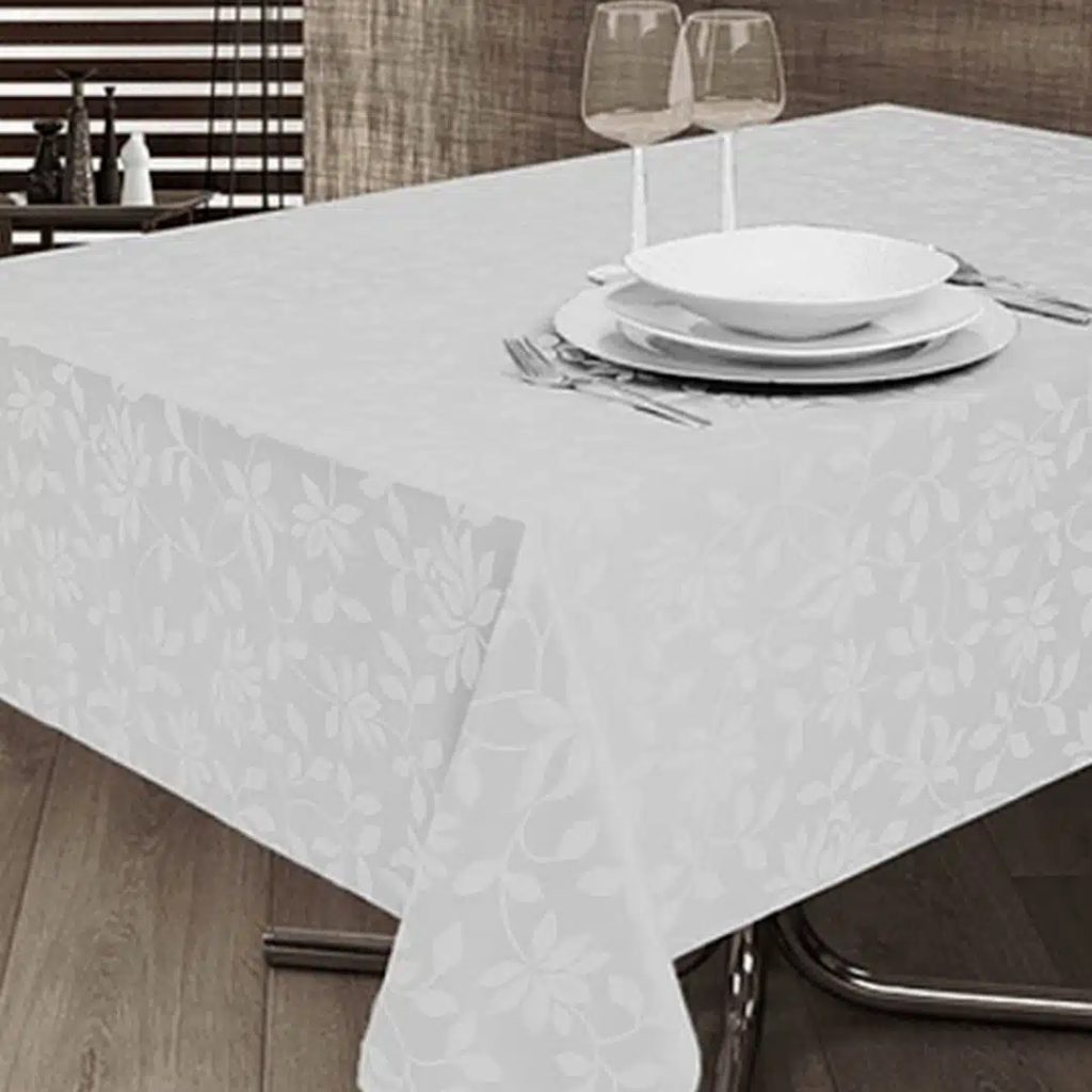 White tablecloth