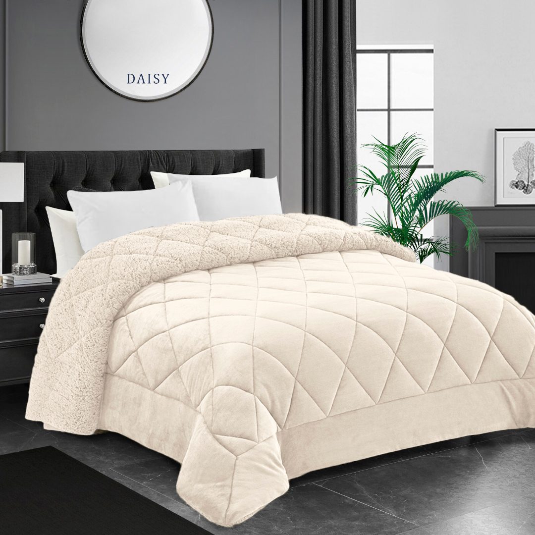 Pearl Savannah lambskin comforter cover