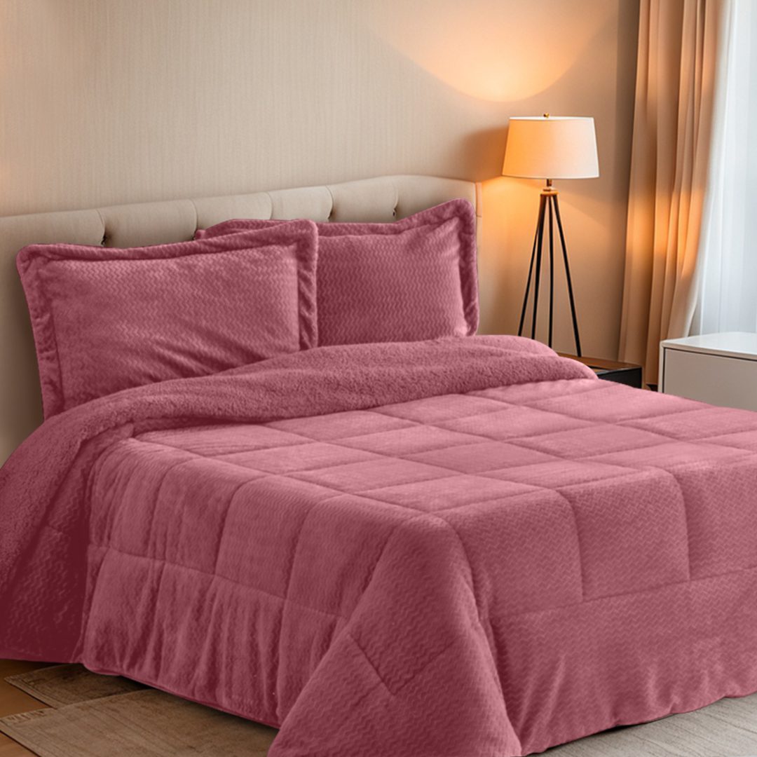 Noa Pink Lamb Quilt