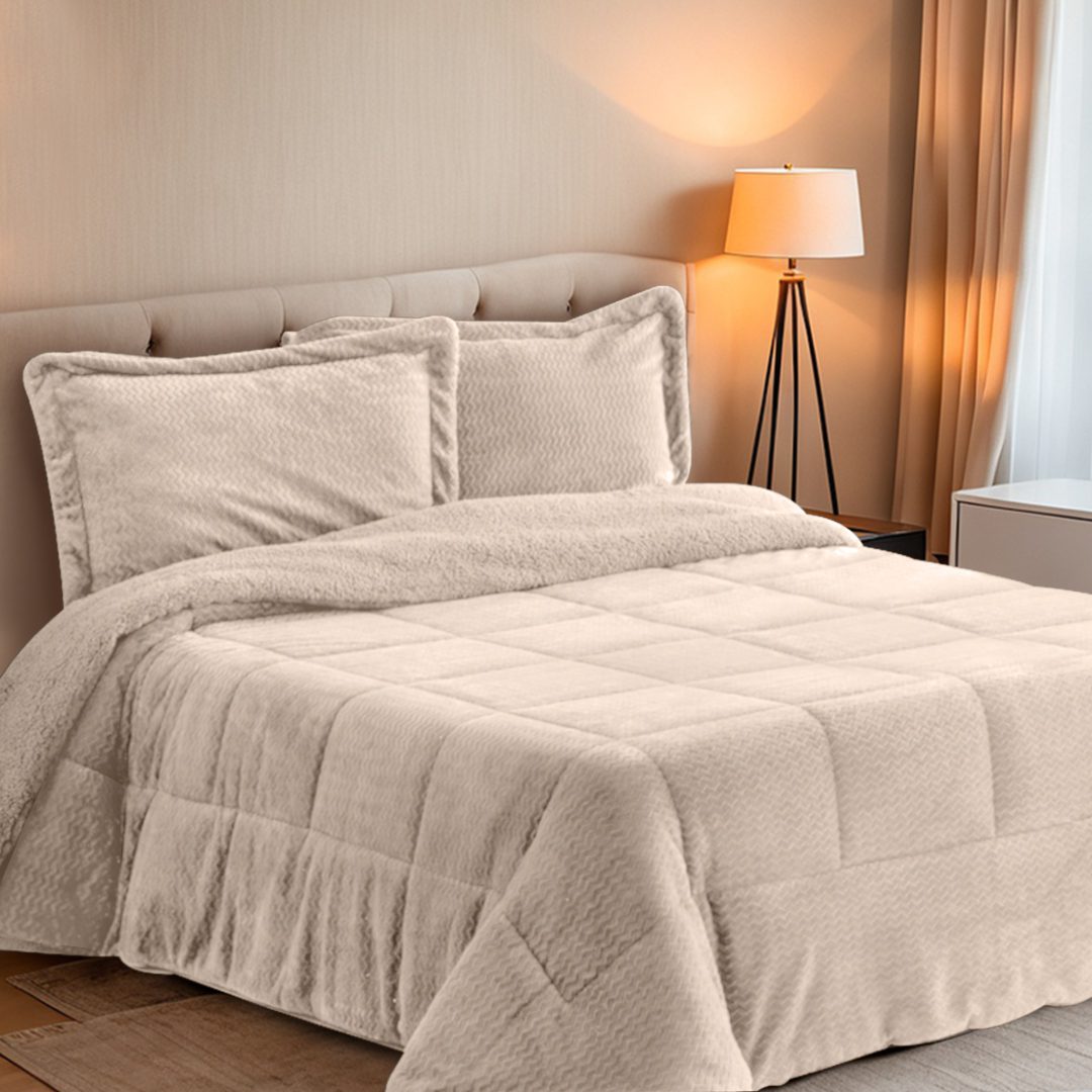 Noa Pearl Lamb Quilt