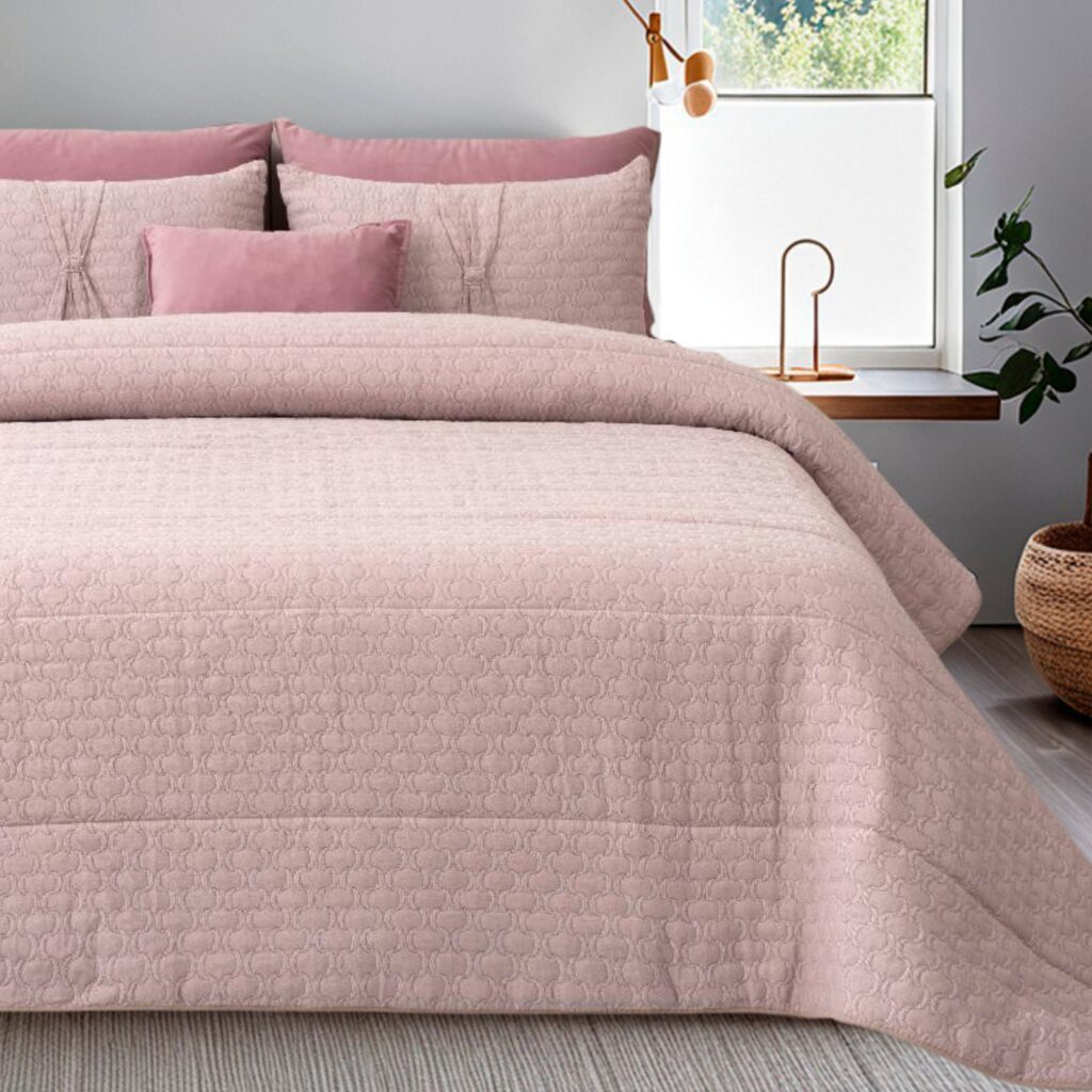 Pink Omar bedspread